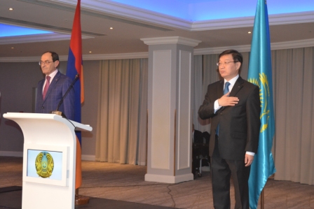 Казахстан празднует День Независимости и День Первого Президента